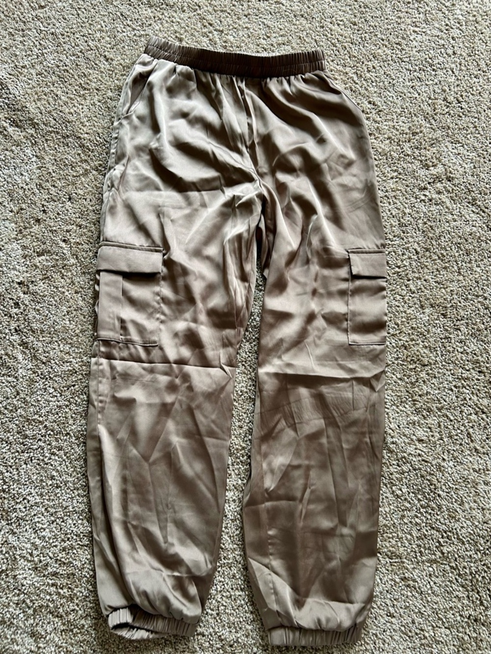 Pink Lily Women’s Flowy Tan Cargo Jogger Pants